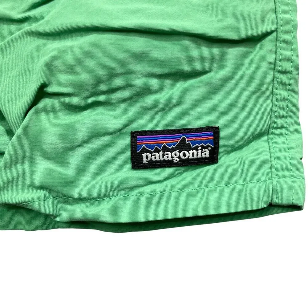 Patagonia XL Boy's Green Swim Shorts Pockets 100% Nylon Lined‎